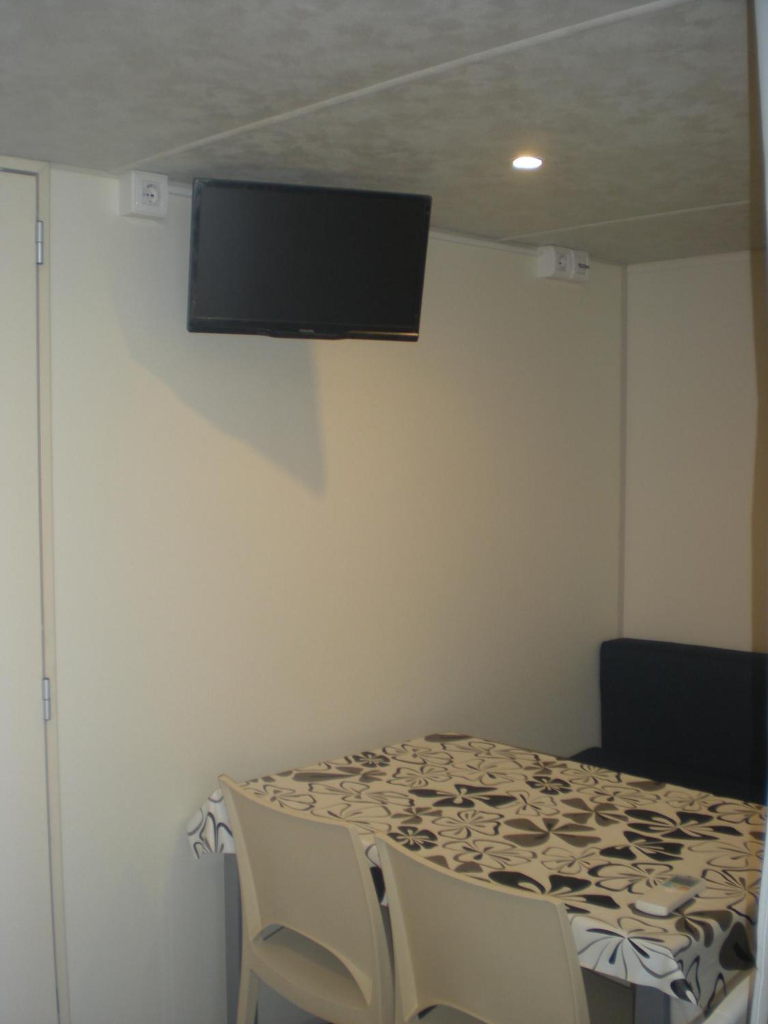 Naturist Mobile Homes Eden In Fkk Ulika Πόρετς Δωμάτιο φωτογραφία